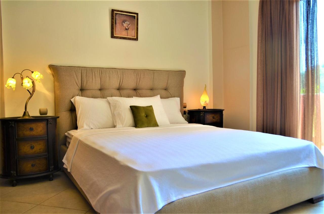 Pagiatakis Suites Parga Bagian luar foto